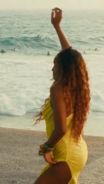 Iza Cantora