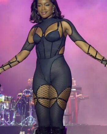 Leaked Iza cantora private photo viral onlyfans