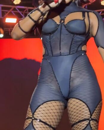 Leaked Iza cantora private photo viral onlyfans