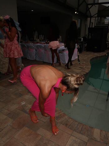 Leaked Izzi dame page private photo viral onlyfans