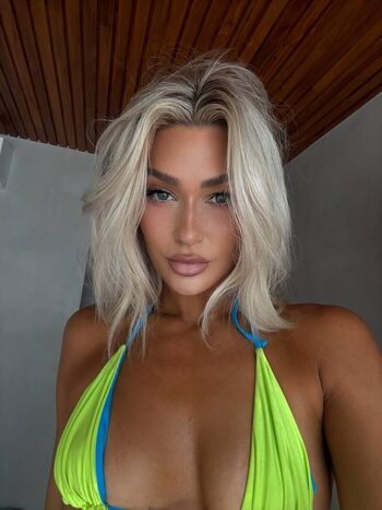 Leaked Izzi dame page private photo viral onlyfans
