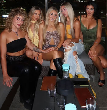 Leaked Izzi dame private photo viral onlyfans