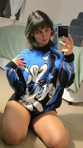Leaked Izziibel private photo viral onlyfans