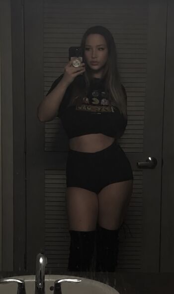 Izzy G
