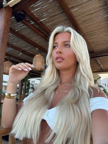 Leaked Izzytaffs private photo viral onlyfans