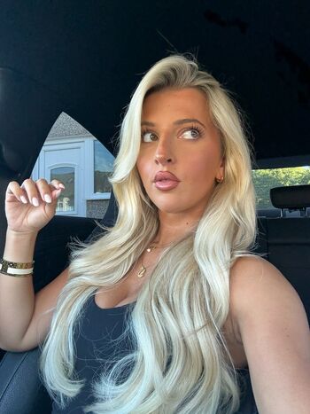 Leaked Izzytaffs private photo viral onlyfans