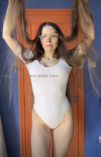 J Jessie Cave