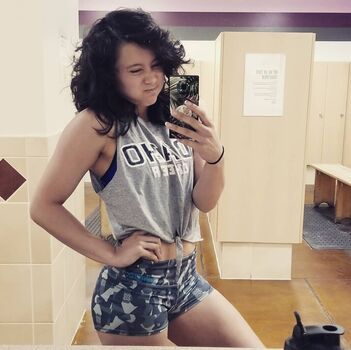 jackiee_elana_chan
