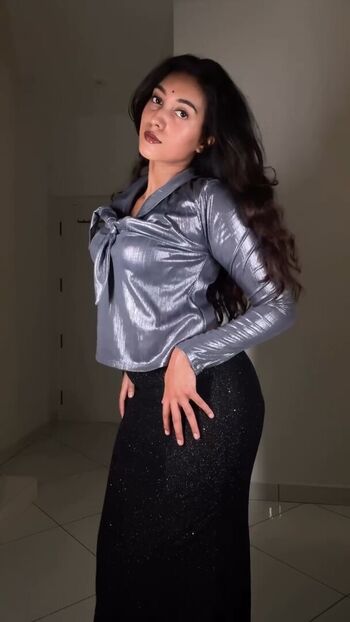 Leaked Jananivisalakshi private photo viral onlyfans