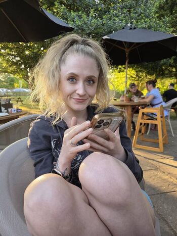 Leaked Janet devlin private photo viral onlyfans