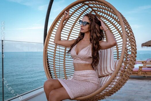 Leaked Janina youssefian private photo viral onlyfans