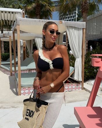 Leaked Janine wiggert page private photo viral onlyfans