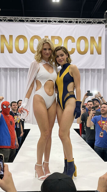 Leaked January jones private photo viral onlyfans