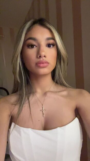 jasmine_enriquez
