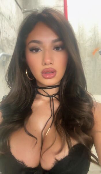 jasmine_lillyyyy