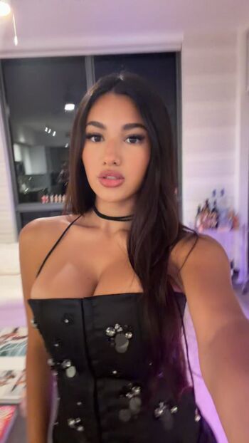 jasmine_lillyyyy