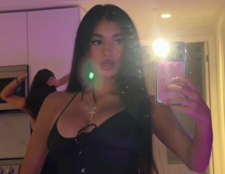 jasmine_lillyyyy