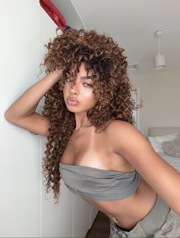 Leaked Nina warink/ private photo viral onlyfans