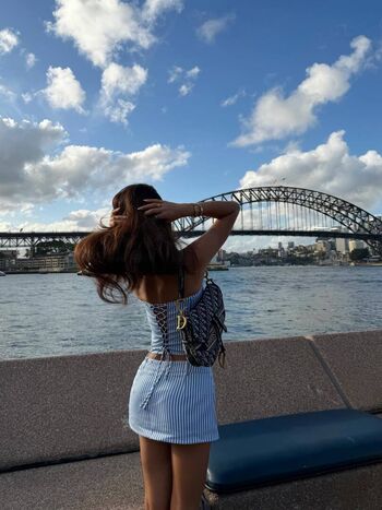 Jenn Lee / Jennifer Lee / jennleezy