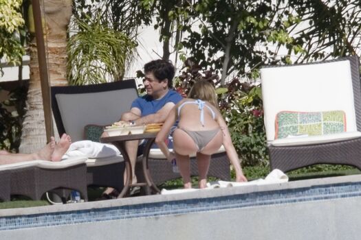 Jennifer Anniston