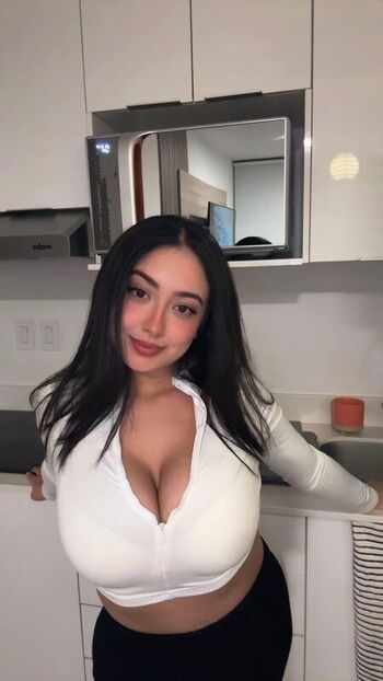 Leaked Jennifer campos private photo viral onlyfans