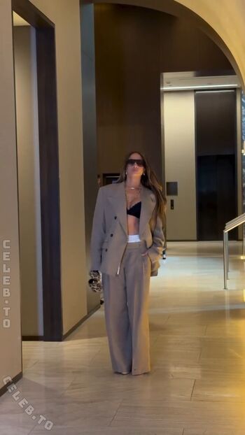 Leaked Jennifer lopez private photo viral onlyfans
