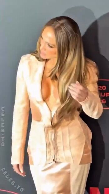 Leaked Jennifer lopez private photo viral onlyfans