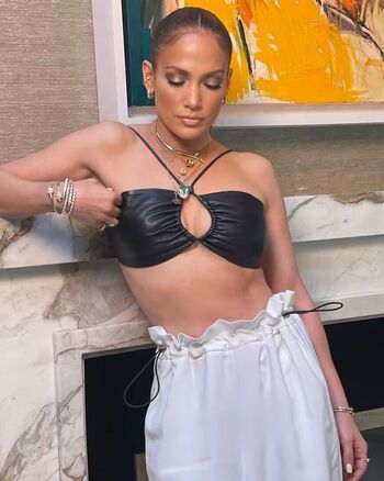 Leaked Jennifer lopez private photo viral onlyfans