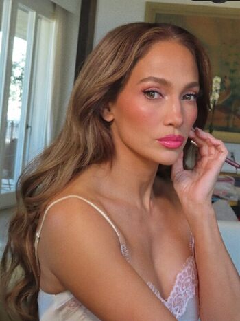 Leaked Jennifer lopez private photo viral onlyfans