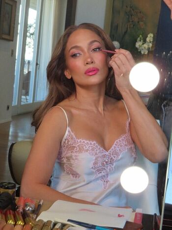 Leaked Jennifer lopez private photo viral onlyfans