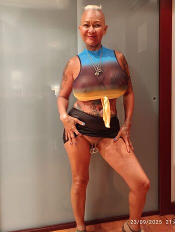 jennyphoenixx