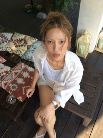 Leaked Jeon jisu page private photo viral onlyfans