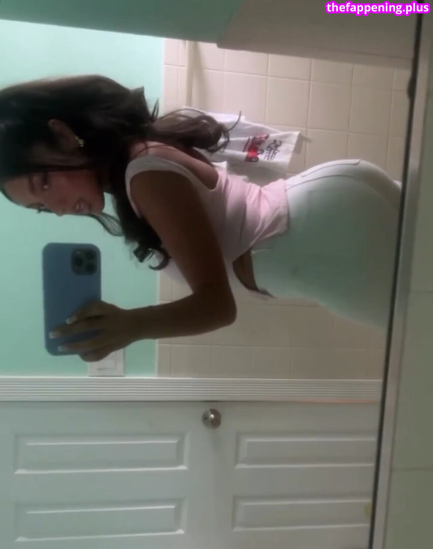 jjadenicolee Fotografie OnlyFans Dezbrăcată #2