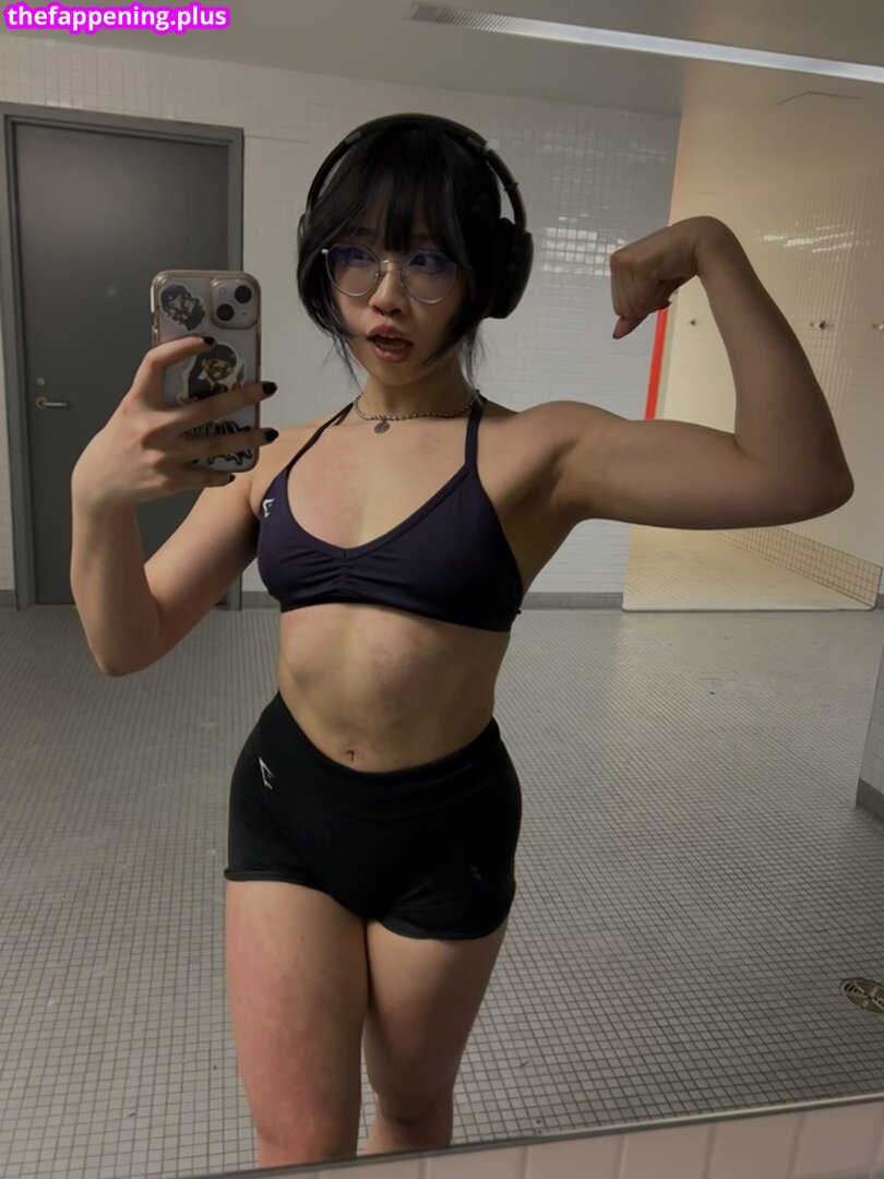 Janet He / https: / jjanethe / jjanethee / jjanether6 Nahá OnlyFans fotografie #16
