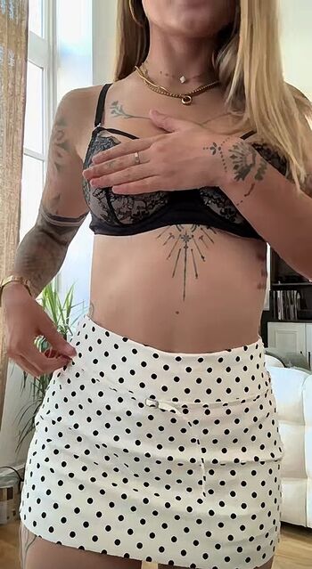 Leaked Roxyrose/ private photo viral onlyfans