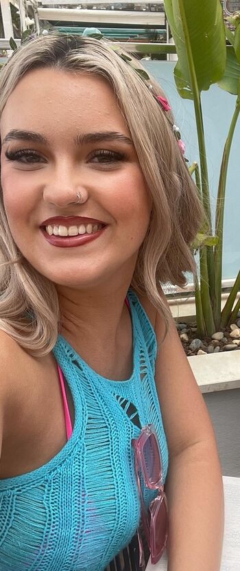 Jodie L