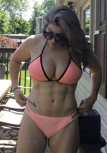 Joelle Elise