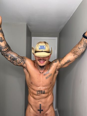 Leaked Johnthetearable private photo viral onlyfans