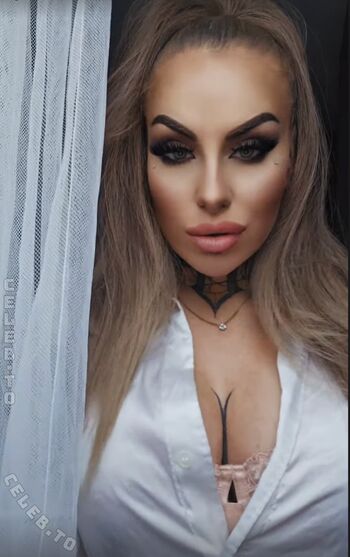 Jolie Ray