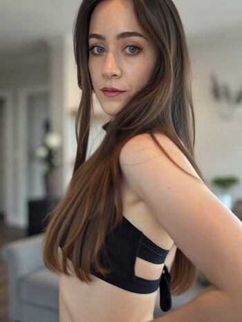 JoPlaysViolin