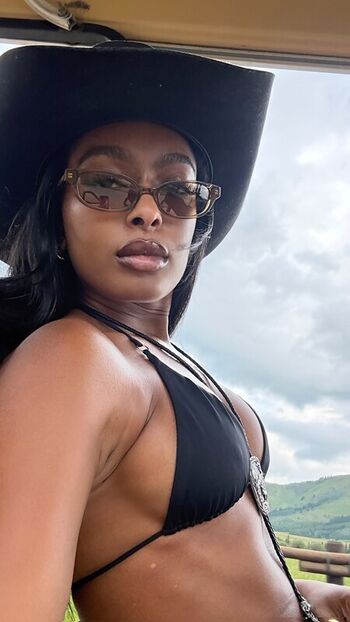 Jourdan Riane