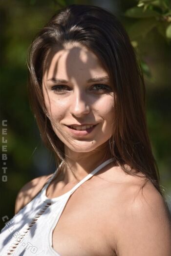Leaked Jule rombey private photo viral onlyfans