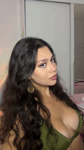 Leaked Julia alvarenga page private photo viral onlyfans