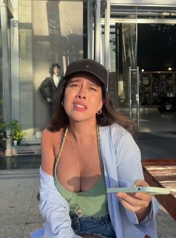 Leaked Julia alvarenga page private photo viral onlyfans