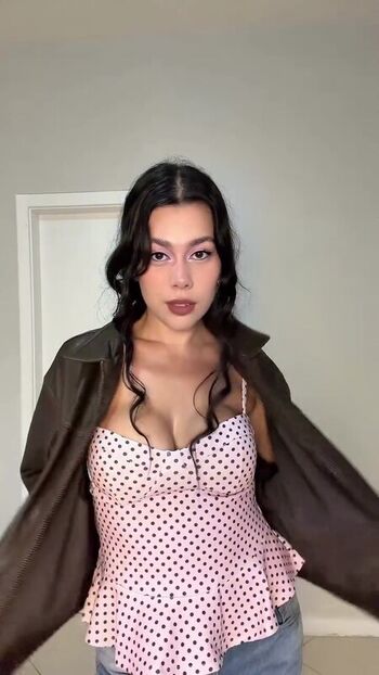 Leaked Julia alvarengaa private photo viral onlyfans