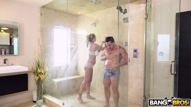 Leaked Julia ann  page private photo viral onlyfans