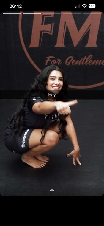 Julia Bayonetta Pieds