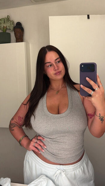 Leaked Julia dube private photo viral onlyfans