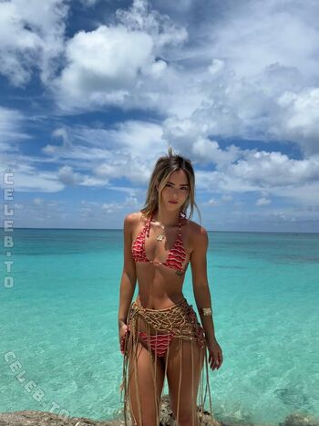 Leaked Julia ernst page private photo viral onlyfans