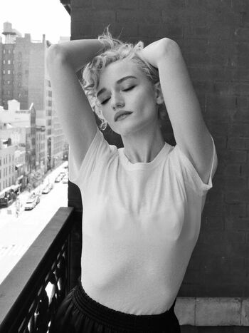 Leaked Julia garner private photo viral onlyfans